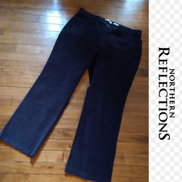 Size 16 petiteBrown Northern reflections corduroy pants - Picture 2 of 16